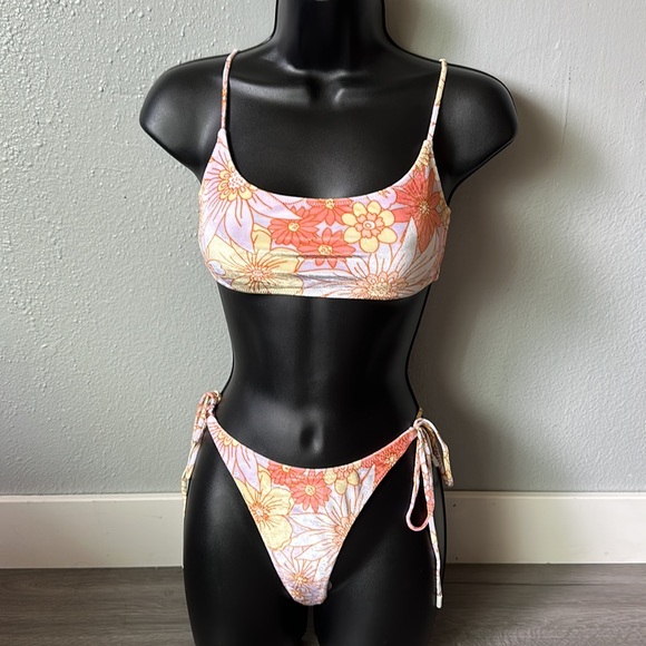 triangl swimwear Other - Beautiful velvet floral triangl bathing set.